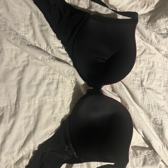 Bra Lot - 6 bras - 1 44D, 4 44 DD, 1 46DD - Picture 3 of 14